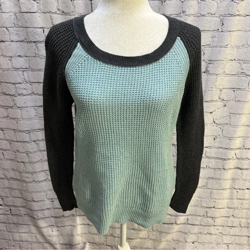 AMERICAN EAGLE Waffle Knit Raglan Pullover Sweater Blue/Gray S
